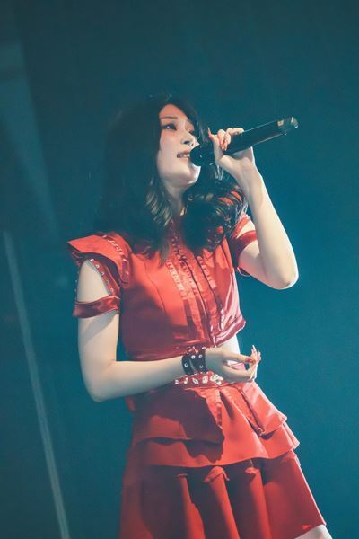 【Ringwanderung ライブレポート】4年ぶりのバンドセットで魅せたツアー初日　生音と歌声が生んだ圧倒的なグルーヴ