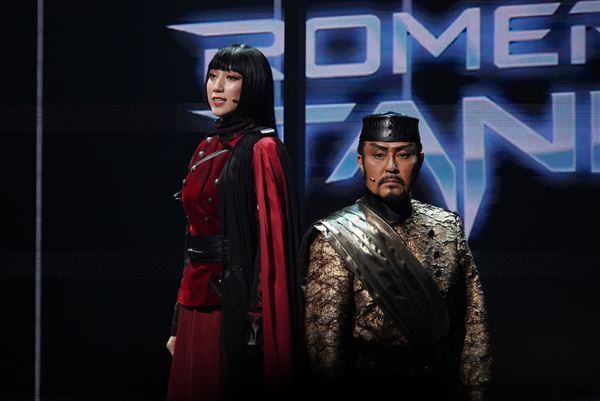 新劇場の幕開けを飾るスペクタクル『AmberS-アンバース-』、感情を揺さぶる物語が始動