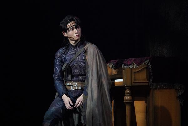 新劇場の幕開けを飾るスペクタクル『AmberS-アンバース-』、感情を揺さぶる物語が始動