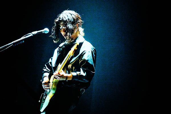 Enfants『One Man Live "Tiny Cosmos"』オフィシャルレポート「オルタナティヴ」とは何か？　Enfantsに宿った「孤独」の代弁者としての才気