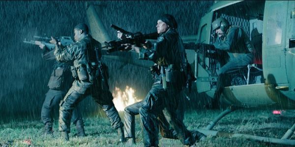 米軍VS恐竜！ 映画『プリミティヴ・ウォー 恐竜戦争』本編映像＆場面写真9点が公開