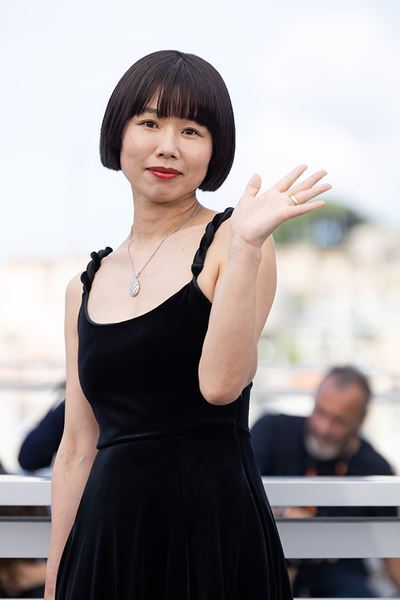 岸井ゆきの初カンヌで感涙！ 映画『すべて真夜中の恋人たち』4分間のスタオベに浅野忠信も歓喜
