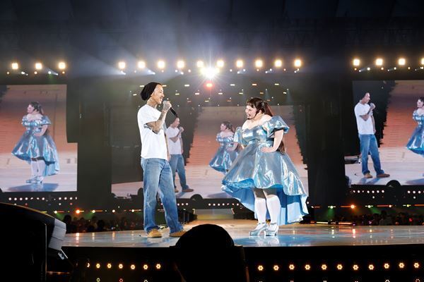 渡辺直美、ピン芸人で初めて東京ドーム完売！超満員45,000人が集結したコメディーショーに豪華サプライズゲストが多数登場！