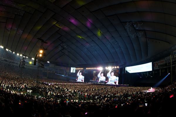 渡辺直美、ピン芸人で初めて東京ドーム完売！超満員45,000人が集結したコメディーショーに豪華サプライズゲストが多数登場！