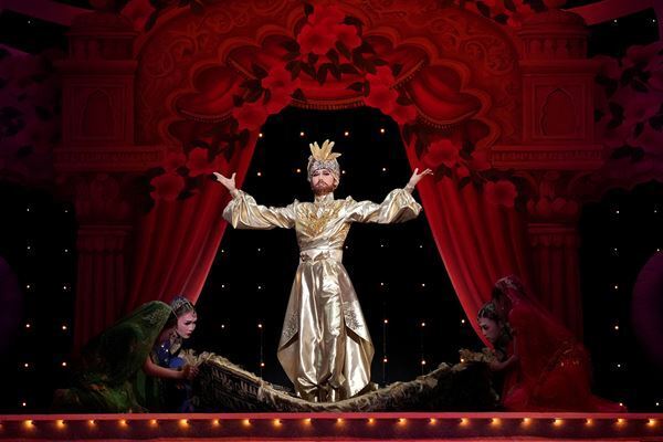 OSK日本歌劇団・翼和希インタビュー　「レビュー 春のおどり」が新橋演舞場に！