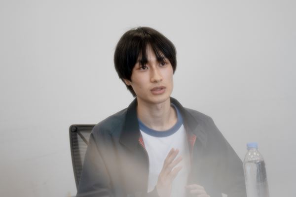 日常を彩る新世代ポップの誕生！Togozが語る“古びない普遍性”と1stアルバム『発見』の全貌