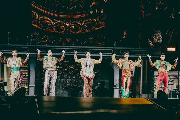 ONE N’ ONLY、“ワンエンらしさ”の答えは「魂の熱波師」――初アリーナツアー『INFERNO』ファイナルで見せた現在地