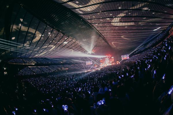 ONE N’ ONLY、“ワンエンらしさ”の答えは「魂の熱波師」――初アリーナツアー『INFERNO』ファイナルで見せた現在地