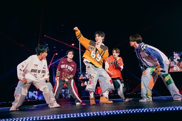 ONE N’ ONLY、“ワンエンらしさ”の答えは「魂の熱波師」――初アリーナツアー『INFERNO』ファイナルで見せた現在地