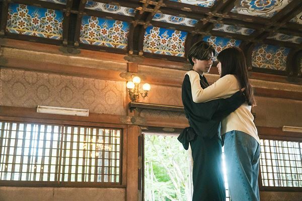 永瀬廉＆吉川愛の密着ダンスシーンの裏側も！ 映画『鬼の花嫁』ビハインド映像公開