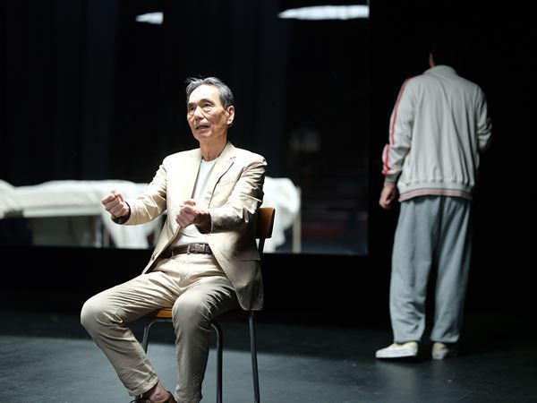 濱口竜介監督『急に具合が悪くなる』カンヌで14分間の鳴り止まぬ喝采！ 新場面写真3点も解禁