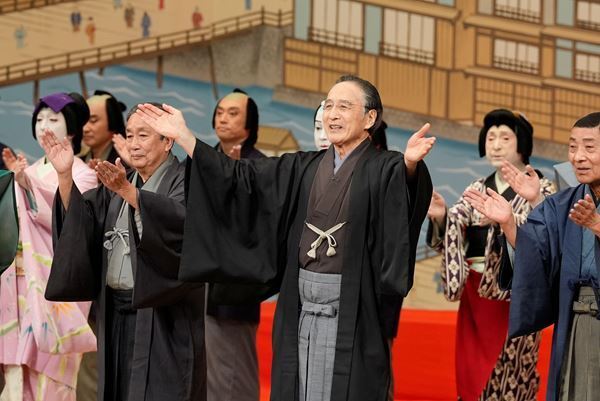 大阪松竹座「御名残五月大歌舞伎」大千穐楽　特別カーテンコールに仁左衛門はじめ東西の俳優が勢揃い