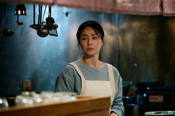 松村北斗×今田美桜『白鳥とコウモリ』豪華キャスト陣の場面写真＆特別映像解禁