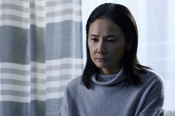 松村北斗×今田美桜『白鳥とコウモリ』豪華キャスト陣の場面写真＆特別映像解禁
