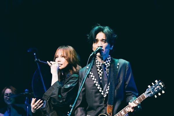 NARITA THOMAS SIMPSON、全22公演のビルボードツアー完⾛！ゲストに相川七瀬、岡本健⼀がサプライズ出演【オフィシャルレポート】