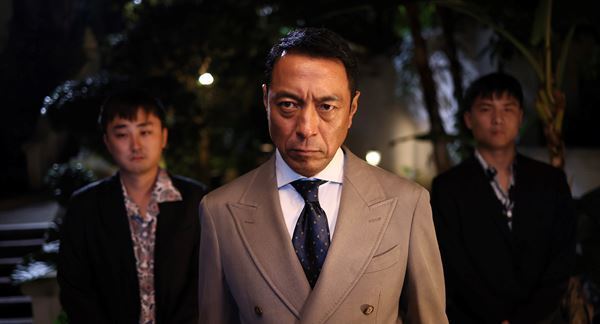 トニー・ジャー主演『ザ・レイジ』日本版予告編解禁 浪川大輔も「これぞ傑作！ 肘！」と大興奮