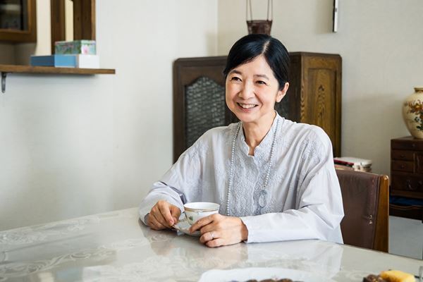 田中麗奈が窓から脱出！ 森崎ウィンの怪しげな姿も　映画『黄金泥棒』場面写真19点を一挙解禁