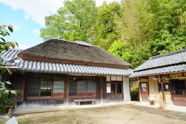 夢二と気鋭の若手画家が時を超えたコラボレーション『夢二生家企画展　旅の巻』『旅する画家　武久輝也』開催中