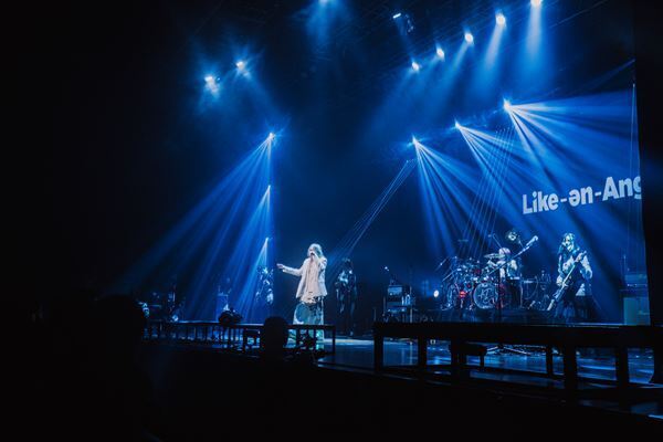 トリビュートバンドからの進化 Like-an-Angelが無二のバンドになった一夜 ＜Like-an-Angel　LIVE 2025 Angel beside yoU＞ライヴレポート