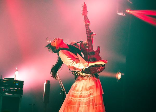 トリビュートバンドからの進化 Like-an-Angelが無二のバンドになった一夜 ＜Like-an-Angel　LIVE 2025 Angel beside yoU＞ライヴレポート