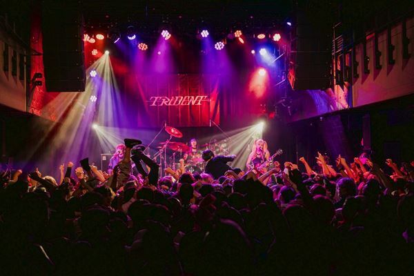 TRiDENT、6周年フリーライブで示した覚悟　LIQUIDROOMへ続く新たな戦い