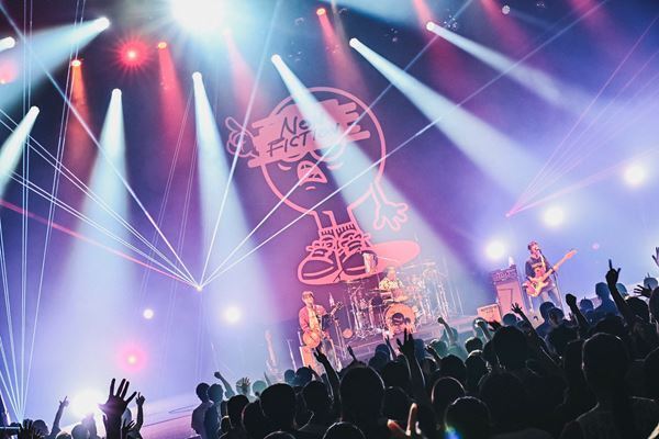 Base Ball Bear『SHIBUYA NONFICTION Ⅲ』スリーピースの強さと現在地　そして、存在をめぐる祝祭として【オフィシャルレポート】