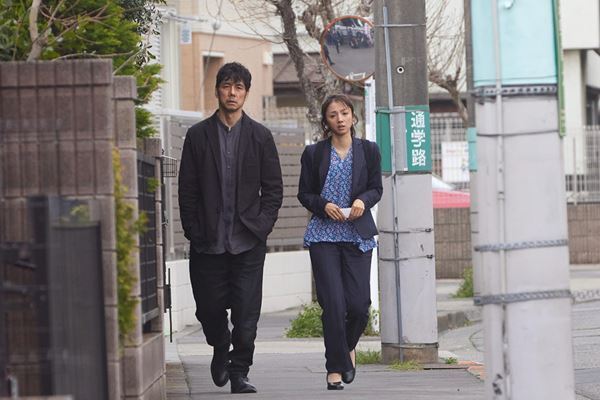 西島秀俊×満島ひかりが互いを絶賛！ 『時には懺悔を』撮影エピソード＆新たな場面写真が到着