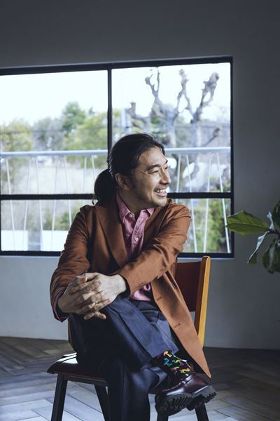 トータス松本、新曲「スーパーヒーロー」がパラスポーツの魅力を描く『アニ×パラ～あなたのヒーローは誰ですか～』テーマソングに決定