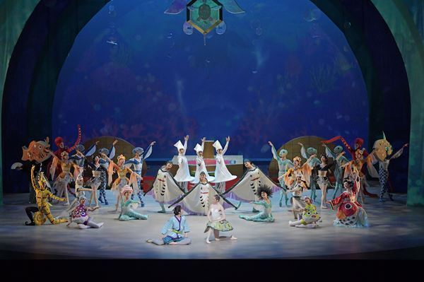 新国立劇場が2026/2027シーズン舞踊ラインアップを発表　開幕作品はチャップリン映画のバレエ化を世界初演