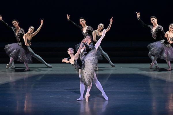新国立劇場が2026/2027シーズン舞踊ラインアップを発表　開幕作品はチャップリン映画のバレエ化を世界初演