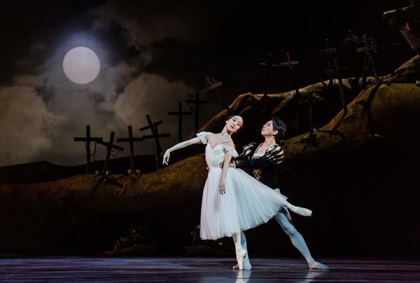 新国立劇場が2026/2027シーズン舞踊ラインアップを発表　開幕作品はチャップリン映画のバレエ化を世界初演