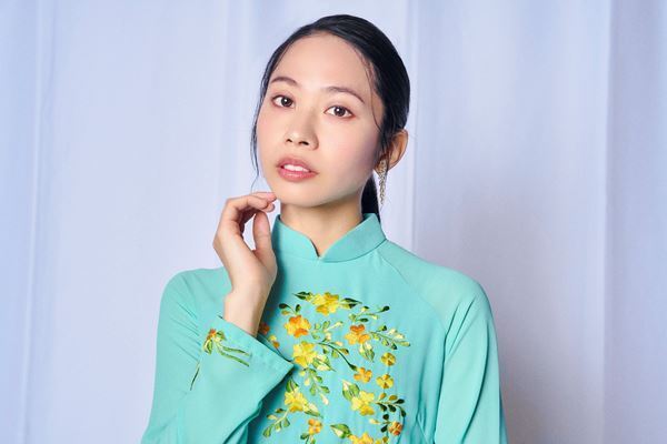 屋比久知奈×清水美依紗×ルミーナ インタビュー　『ミス・サイゴン』3人のキムが届ける平和への祈り