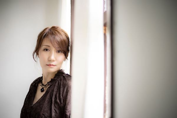 浜田麻里インタビュー｜この10年の歩みを“今の自分”に繋ぎ直す『INCLINATION IV』リリース　「歌は祈り」デビュー40年を超えてなお進化する表現