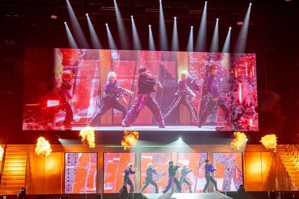 大バズりのM!LKがコンサートツアーを完走　「この景色を当たり前と思わずに前に進んでいきたい」『M!LK CONCERT TOUR 2025「M!X」』ライブレポート