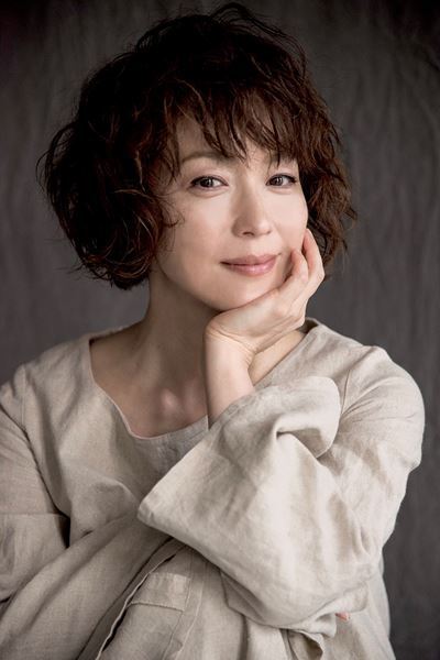貫地谷しほり「彼女たちにぜひ会いにきて」 こまつ座『頭痛肩こり樋口一葉』上演に向けコメントが到着