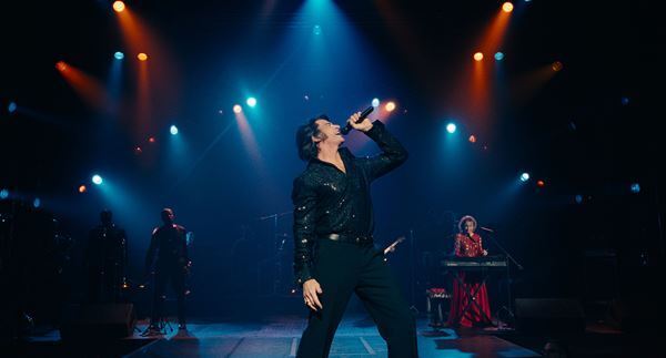 ヒュー・ジャックマン×ケイト・ハドソンから日本限定メッセージも『ソング・サング・ブルー』日本公開決定