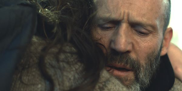 ジェイソン・ステイサムが今までにない眼差しを見せる『シェルター』新たな場面写真公開