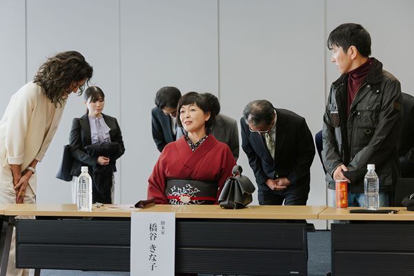 中島健人×長濱ねる『ラブ≠コメディ』ふたりを支える名バイプレイヤーたちの場面写真が到着