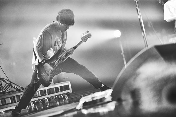 THE ORAL CIGARETTES、思考を飛び超えるスピードで爆走した『ERASE the Border Tour』ファイナル公演【オフィシャルレポート】