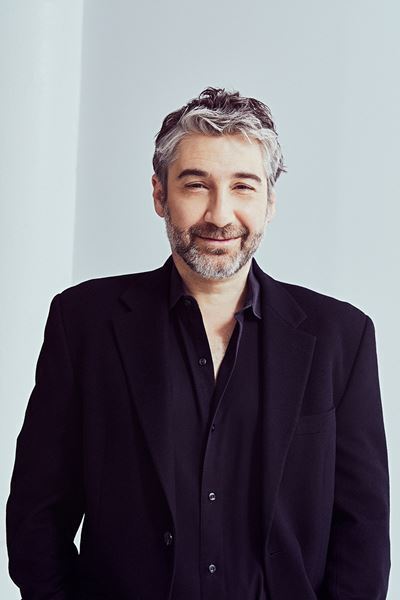 岩﨑大昇×吉柳咲良が共演！ ミュージカル『ロマンティックス・アノニマス』スコット・シュワルツ演出で日本初演が決定