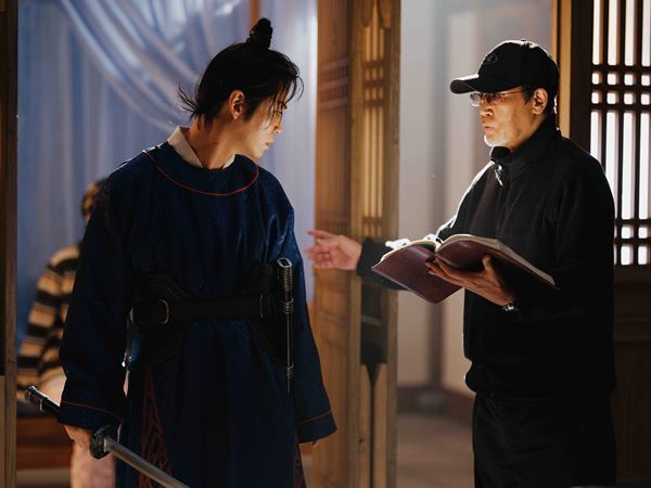 織田裕二と反町隆史、ふたりのリーダーが激突！『北方謙三　水滸伝』メイキング映像が到着