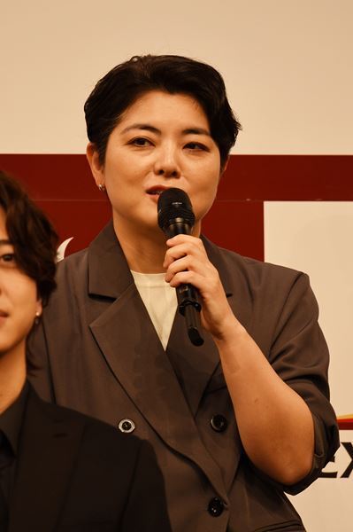 来月開場の新劇場「EX THEATER ARIAKE」オープニングラインナップ発表会に出演者ら14名が集結