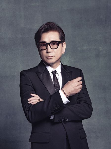 藤井フミヤ、東阪アリーナライブ最終日の日本武道館公演をWOWOW独占生中継