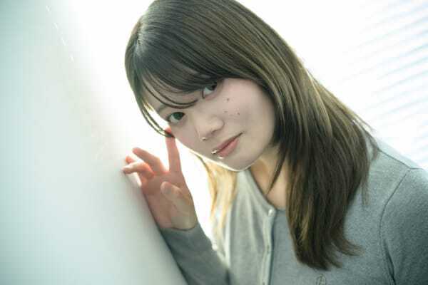 二ノ宮ゆい、2年のフリー期間を経て新章突入へ「迷ったまま一歩進んでみる」──苦しみも肯定する新曲「理想論」インタビュー