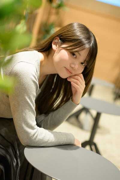 二ノ宮ゆい、2年のフリー期間を経て新章突入へ「迷ったまま一歩進んでみる」──苦しみも肯定する新曲「理想論」インタビュー