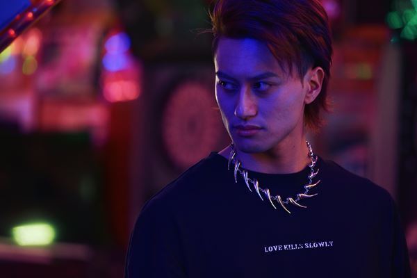 Aぇ! group小島健が語る、初のダークヒーロー役に懸けた情熱と狂気