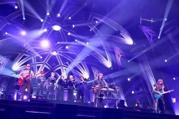 THE ALFEE、40回目の夏イベをKアリーナ横浜で開催　デビュー52周年、通算ライブ3023本を達成