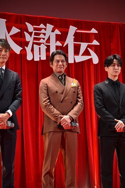 織田裕二＆反町隆史の不仲説に亀梨和也が慌てて火消し！ 豪華キャスト集結の『北方謙三 水滸伝』ジャパンプレミア