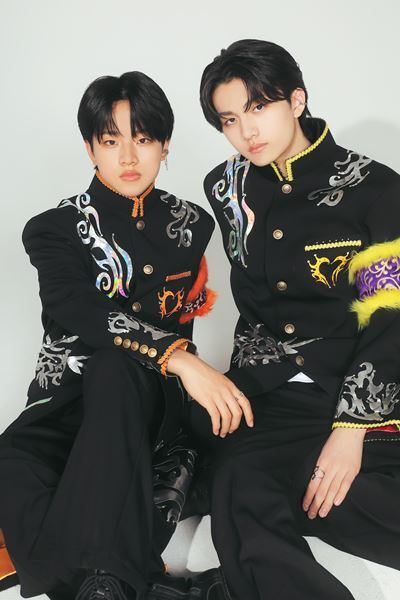 ポップもトンチキもクールも、全部がLienel。6人が語るグループの現在地