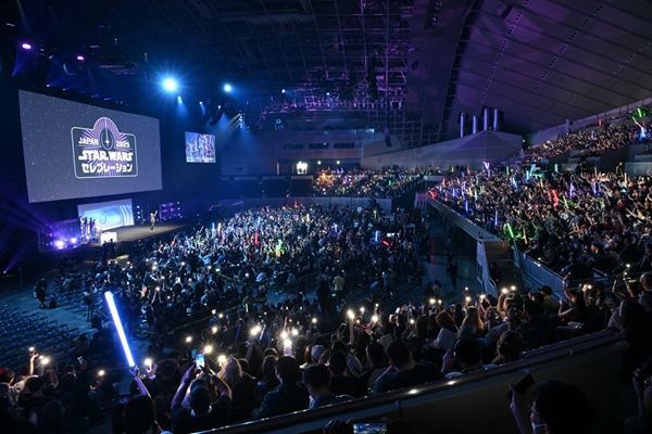 『スター・ウォーズ／マンダロリアン・アンド・グローグー』日米同時公開決定　ペドロ・パスカル＆シガーニー・ウィーバーが来日